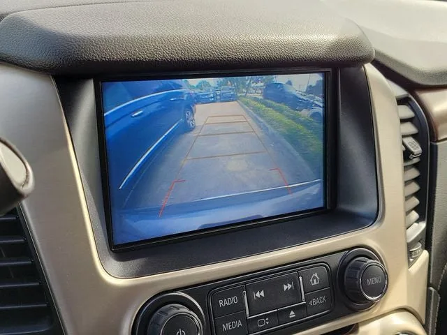 2020 GMC Yukon Denali photo 30