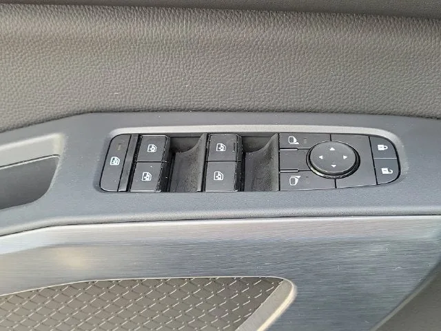 2025 Nissan Pathfinder Rock Creek photo 18