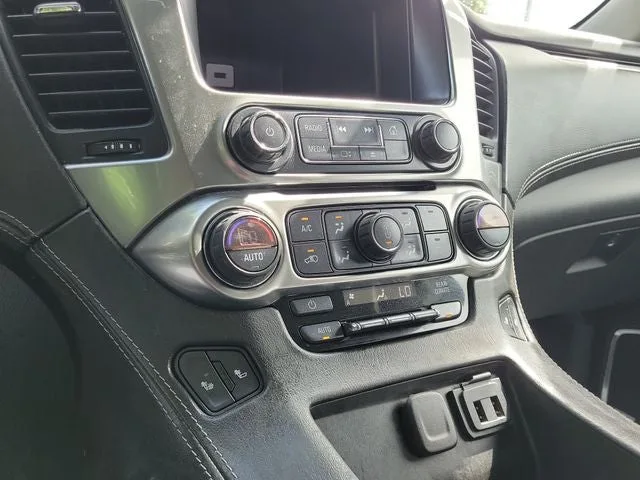 2019 Chevrolet Tahoe LT photo 28