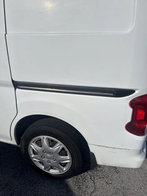 2014 Nissan NV200 SV photo 10
