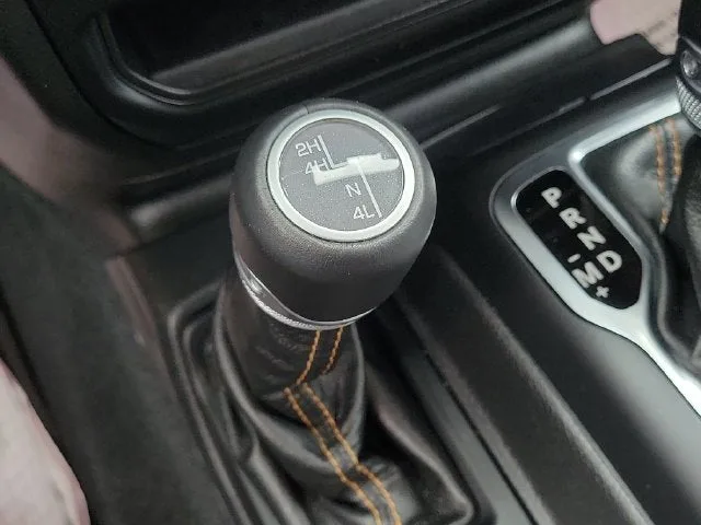 2022 Jeep Wrangler Unlimited Sahara High Altitude photo 28
