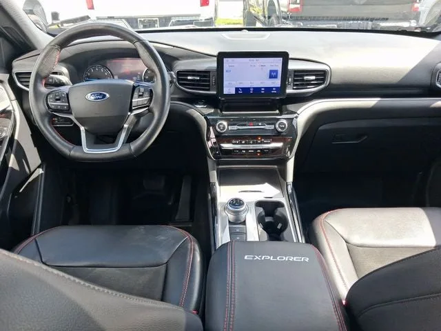 2022 Ford Explorer ST-Line photo 7