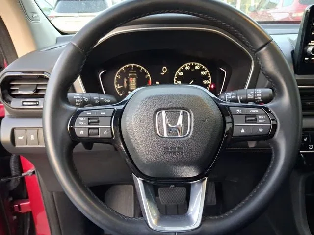 2023 Honda Pilot Touring photo 16