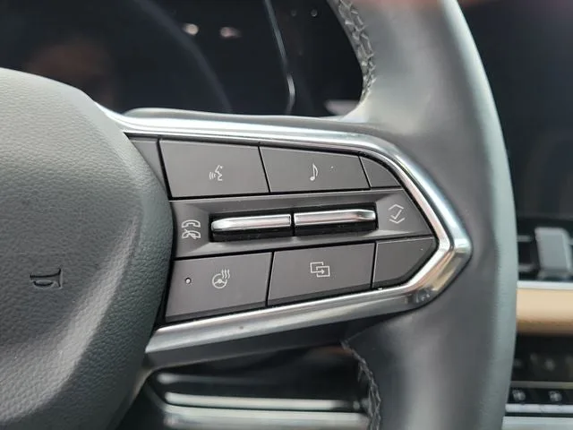 2025 Chevrolet Equinox ACTIV photo 22