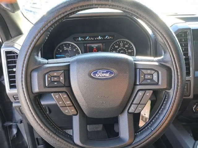 2018 Ford F-150 XLT photo 13