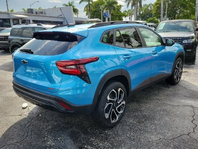 2025 Chevrolet Trax 2RS photo 3