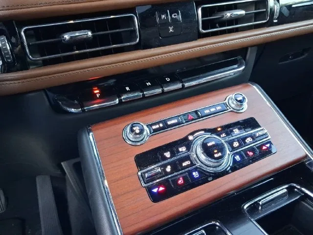 2023 Lincoln Aviator Reserve Premium photo 19