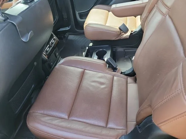 2022 Lincoln Aviator Reserve Premium photo 9