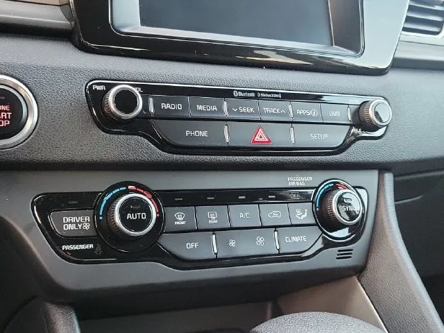 2019 Kia Niro LX photo 26