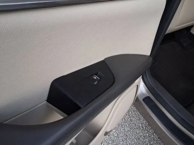 2019 Lincoln Nautilus Standard photo 10