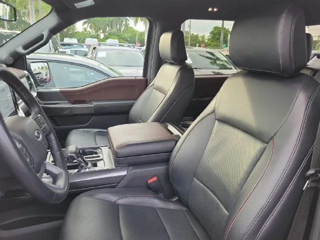 2023 Ford F-150 Lariat photo 13