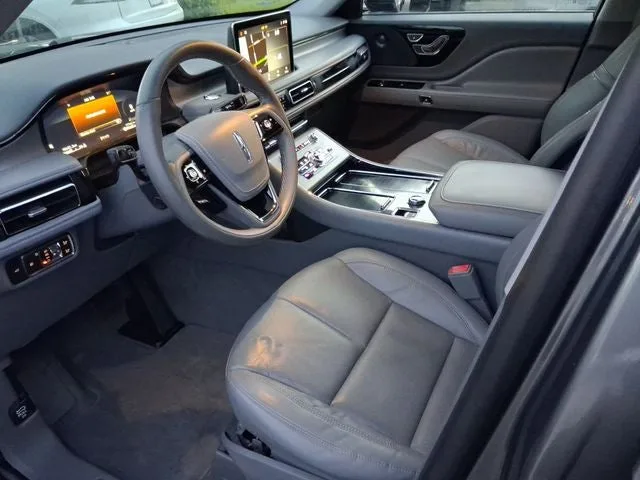 2021 Lincoln Aviator Reserve Premium photo 10