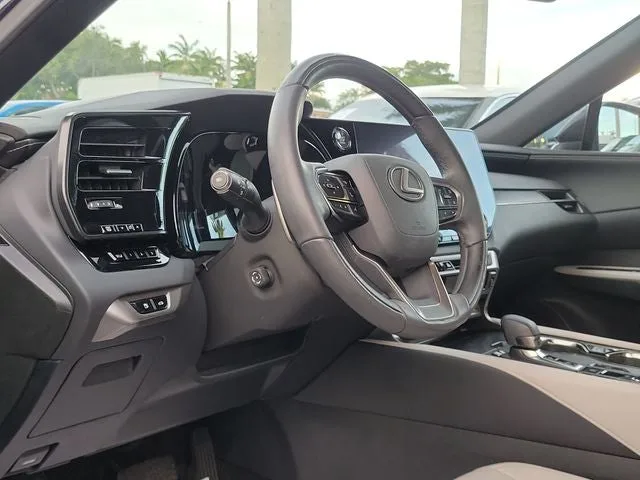 2023 Lexus RX 350 Premium photo 8