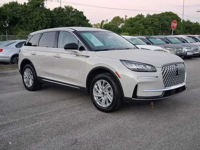 2024 Lincoln Corsair Premiere photo 21