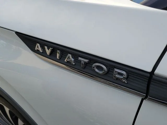 2023 Lincoln Aviator Reserve Premium photo 7