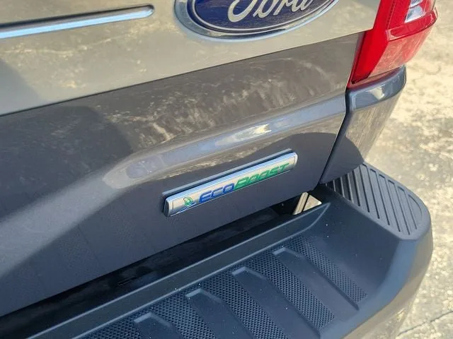 2023 Ford F-150 Platinum photo 6