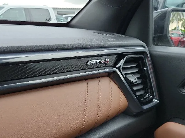 2023 GMC Canyon AT4 photo 31
