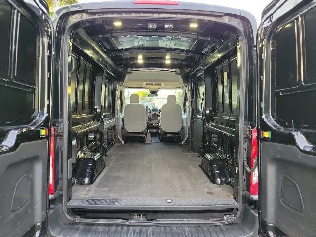 2015 Ford Transit-250 Base photo 7