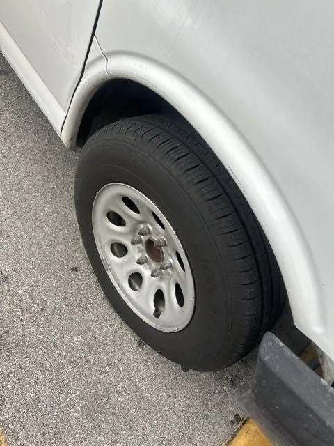 2013 Chevrolet Express 1500 Work Van Cargo photo 6