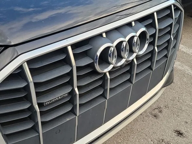 2020 Audi Q7 55 Premium Plus quattro photo 4