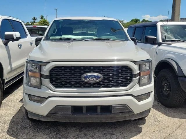 2023 Ford F-150 XL photo 2