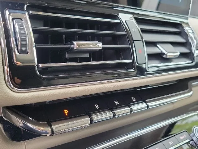 2023 Lincoln Navigator Reserve photo 28