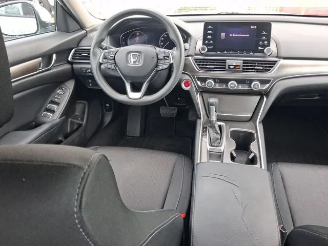 2018 Honda Accord LX photo 8