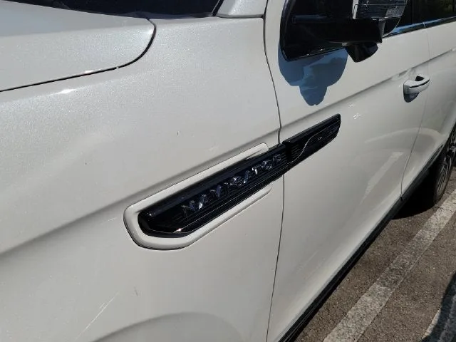 2023 Lincoln Navigator L Black Label photo 5