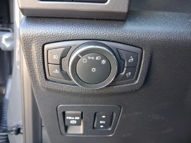2018 Ford F-150 XLT photo 20