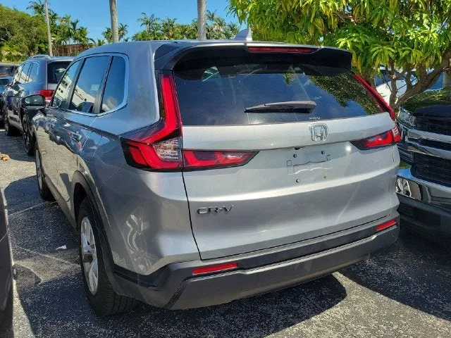 2025 Honda CR-V LX photo 4