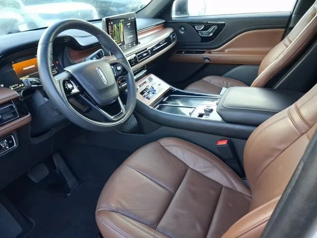 2024 Lincoln Aviator Reserve Premium photo 11