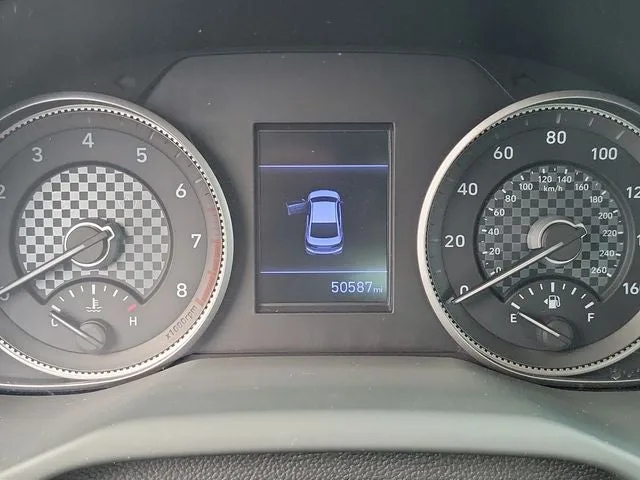 2020 Hyundai Elantra SE photo 17