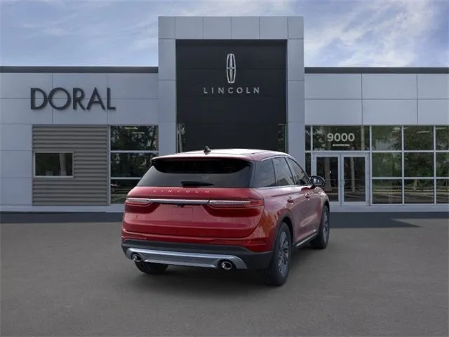 2025 Lincoln Corsair Premiere photo 8