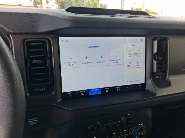 2025 Ford Bronco Base photo 19