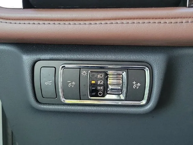 2025 Lincoln Aviator Reserve Premium photo 13