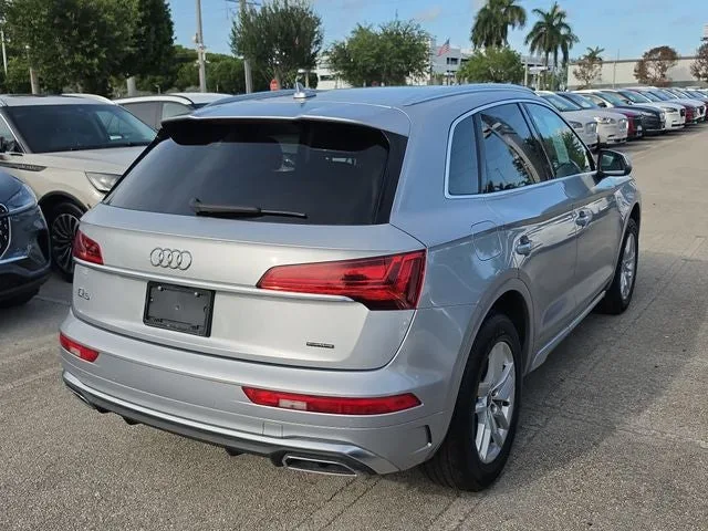 2022 Audi Q5 45 S line Premium quattro photo 4
