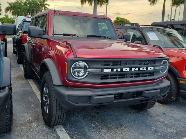 2025 Ford Bronco Big Bend photo 2