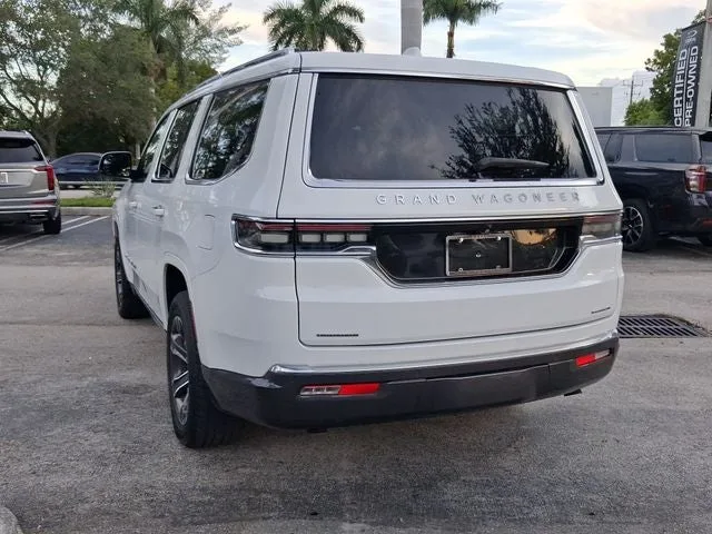 2022 Jeep Grand Wagoneer Series I photo 3