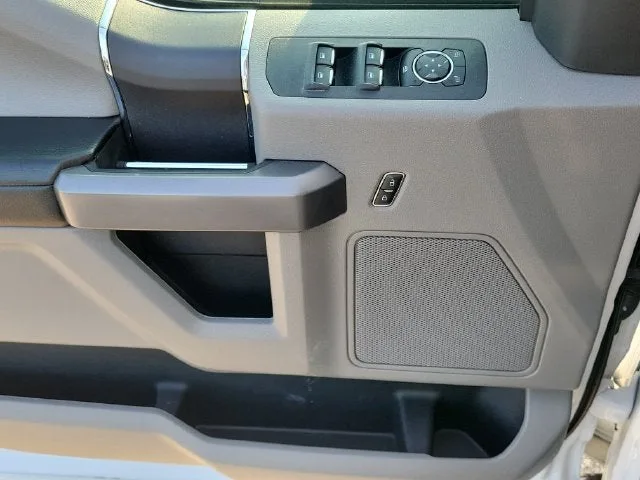 2019 Ford F-150 XLT photo 16