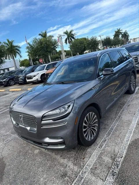 2022 Lincoln Aviator Reserve Premium photo 3