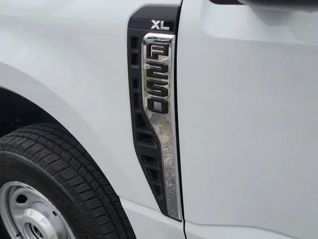 2026 Ford F-250SD XL photo 9