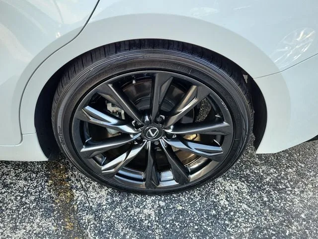 2024 Lexus IS 350 F SPORT Design photo 8