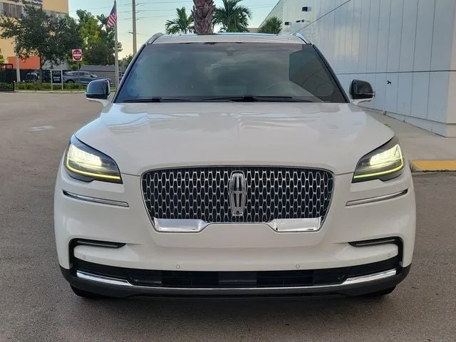 2023 Lincoln Aviator Reserve Premium photo 2