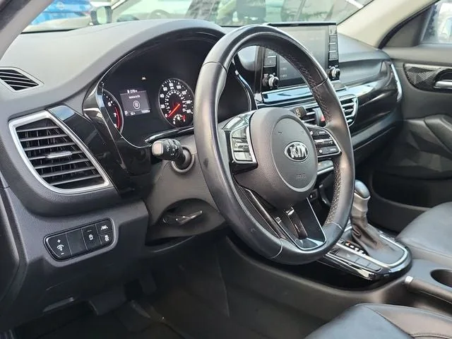 2021 Kia Seltos EX photo 9