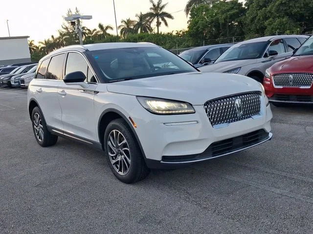 2022 Lincoln Corsair Standard photo 22