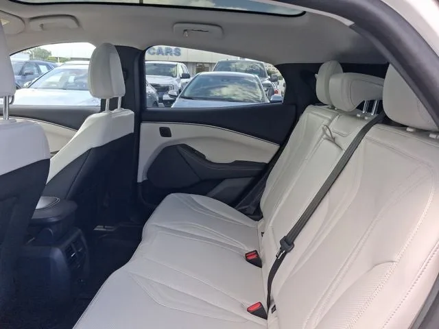 2023 Ford Mustang Mach-E Premium photo 6