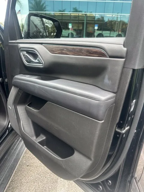 2021 Chevrolet Tahoe LT photo 14