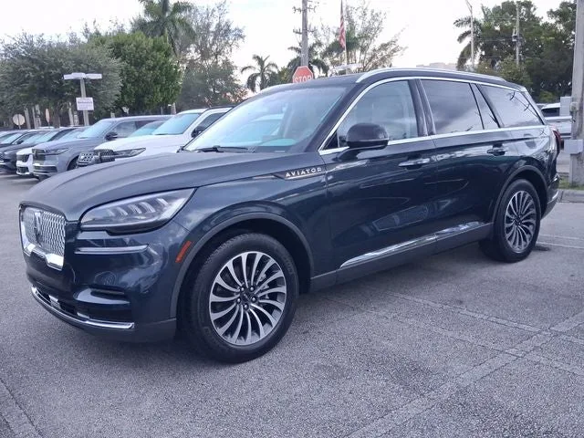 2024 Lincoln Aviator Reserve Premium photo 2