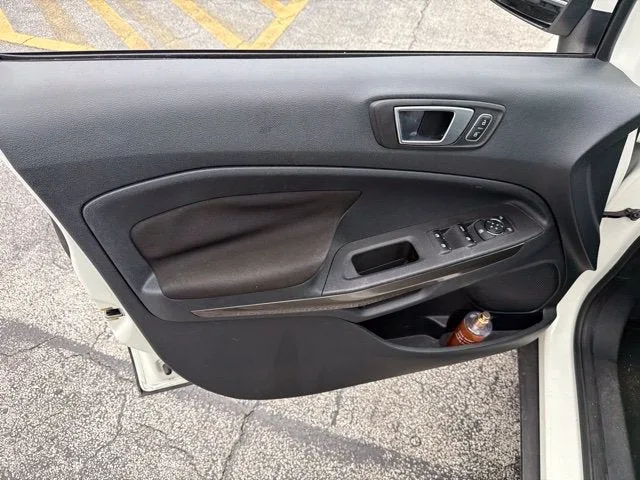 2019 Ford EcoSport SE photo 12
