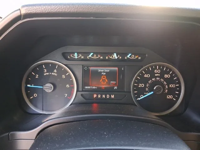2018 Ford F-150 XLT photo 14
